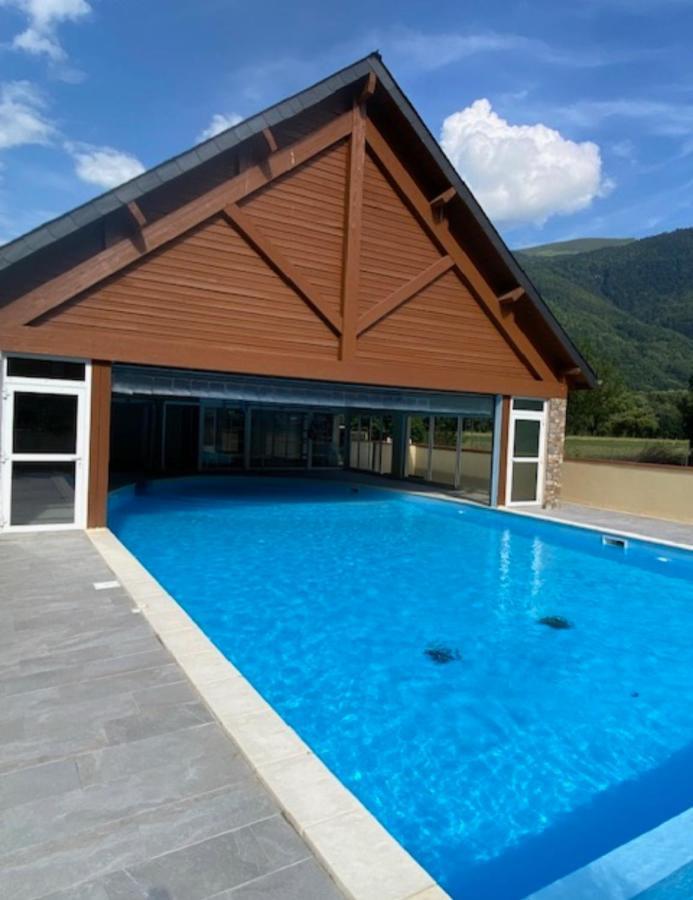 Appartement Les Pics D'Aran Bagneres-de-Luchon Exterior photo